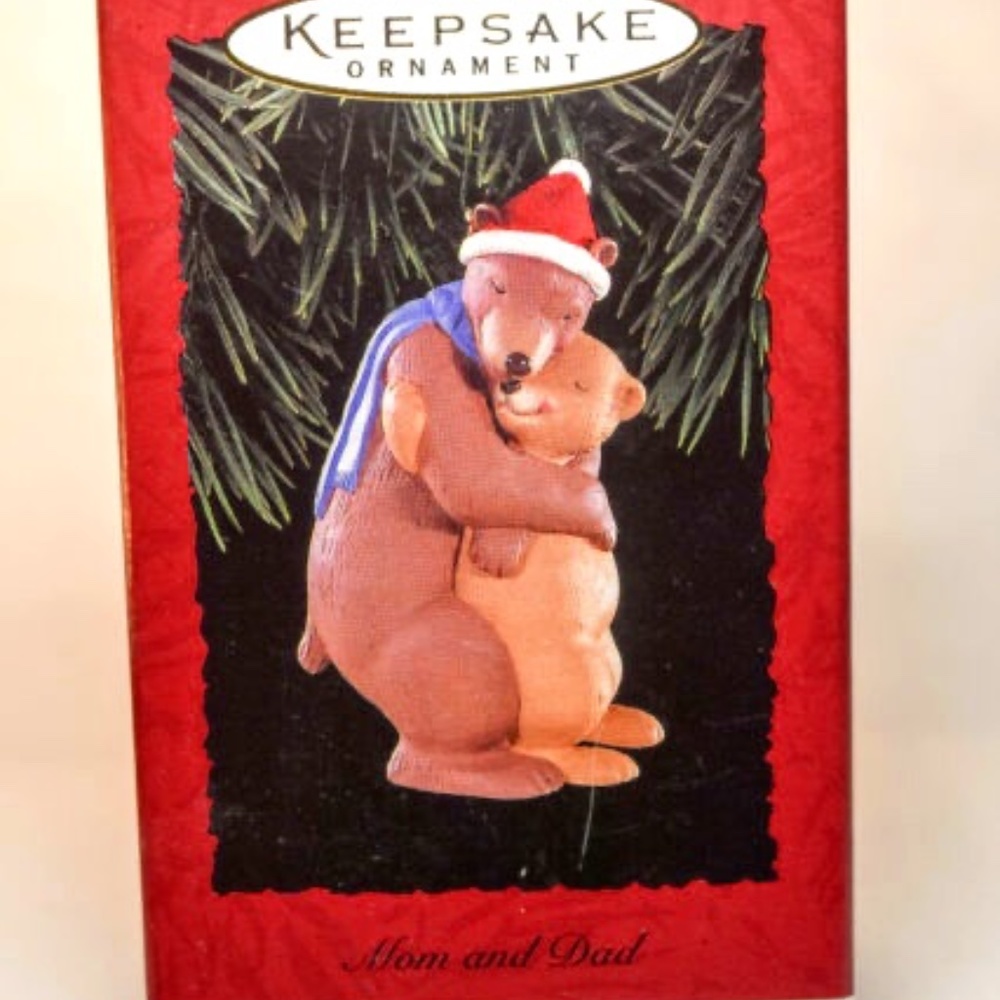 1996 Hallmark Keepsake Mom and Dad Bear Ornament